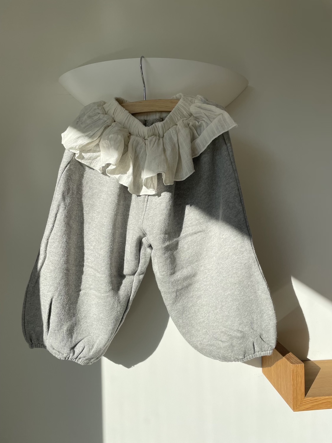 Ruffle Barrel Trouser Grey